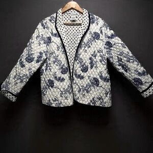 BonWorth Quilted Jacket Blue White Floral Cottage Core Spring Women L Petite EUC